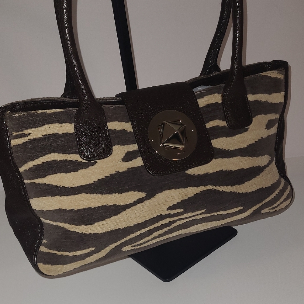 SOLD!!!Kate Spade Maddox Zebra Print RARE - Picture 1 of 7